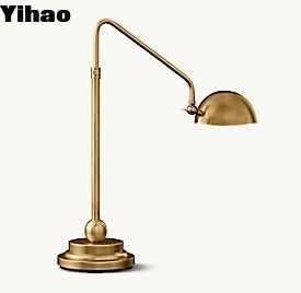 مصابيح طاولة على جانب السرير 40W مصباح غرفة نوم على الحائط مع مصباح شمعدان E12