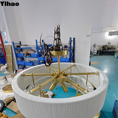 جسم نحاسي مصنوع يدوياً فاخر مع ظل النسيج لغرفة المعيشة والفندق